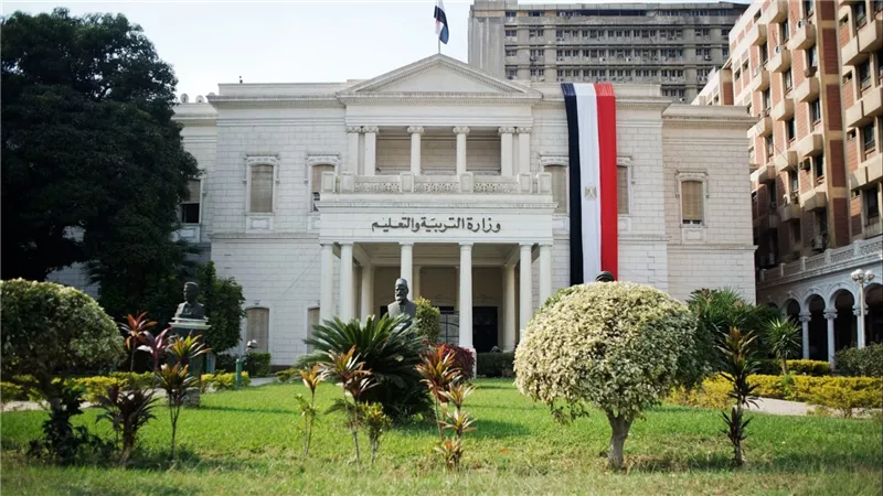 أولياء الأمور يطالبون بتدخل التعليم.. تفاصيل زيادة مصروفات المدارس الخاصة 100% بداية العام الدراسي الجديد