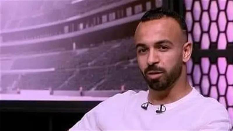 غضب لاعبي الأهلي.. تفاصيل جديدة في أزمة أفشة بعد تصريحاته الأخيرة | شاهد