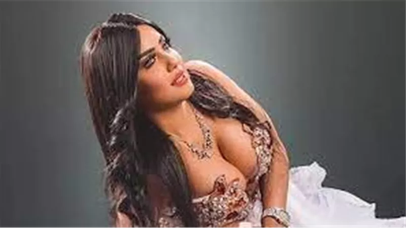 بطلة الأفلام الخليعة.. تفاصيل مثيرة جديدة في القبض على الراقصة دوسة 