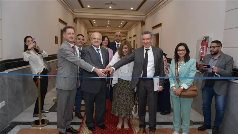 الخشت والسفير الفرنسي يفتتحان المكتب الوطني للوكالة الفرانكفونية بجامعة القاهرة الدولية (فيديو)