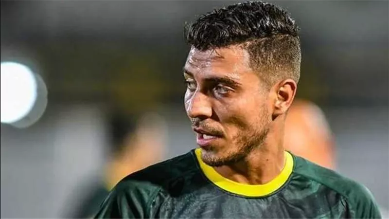 شوبير يكشف مفاجأة بشأن عودة محمد شريف إلى الأهلي