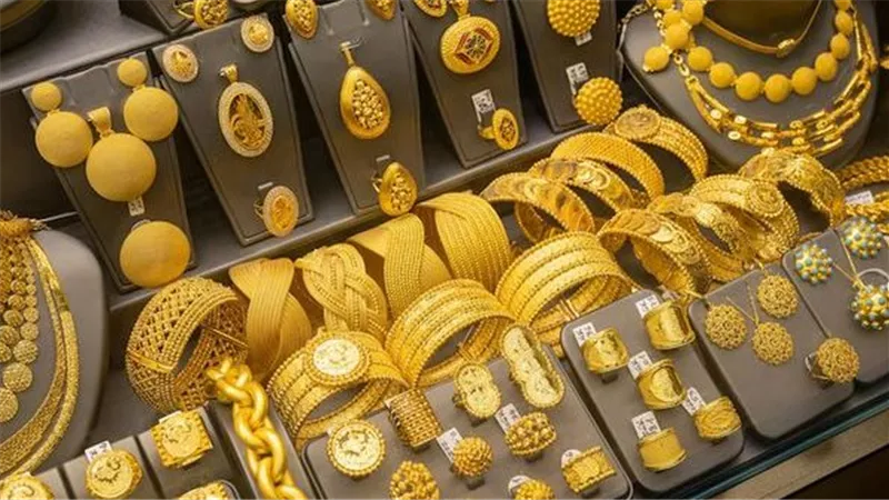 سعر الذهب اليوم الأربعاء 12-6-2024 مفاجأة جديدة