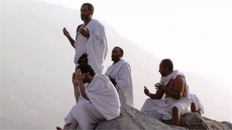  أمين الفتوى يجيب.. ما أفضل ذكر ليلة يوم عرفة؟ | فيديو