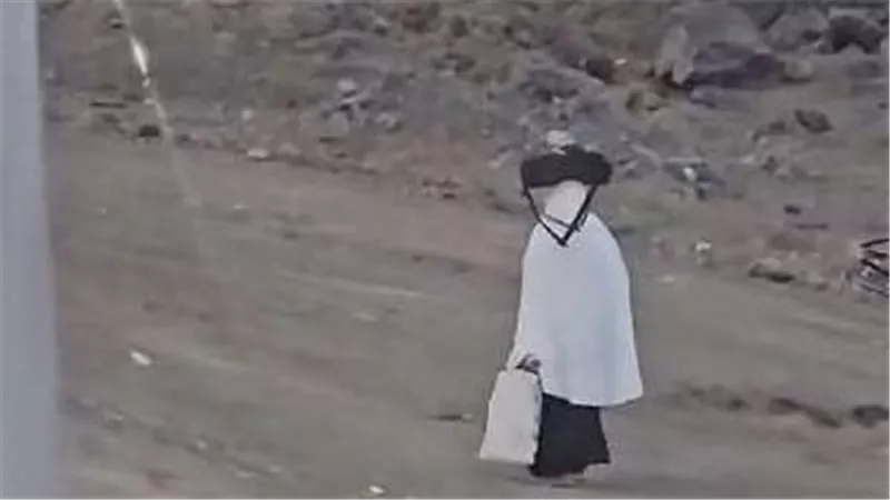 ربنا مكسفنيش.. سيدة الحج تكشف سبب الذهاب لعرفات مشيا