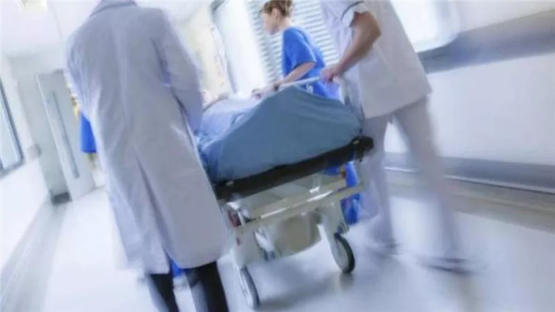 هجرتها أمها وأسكنها أبوها حظيرة مواشي.. حكاية فتاة حاولت إنهاء حياتها في البحيرة