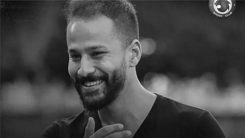 كان بيكلم أمه ووقع فجأة.. تفاصيل جديدة عن اللحظات الأخيرة في حياة اللاعب أحمد رفعت