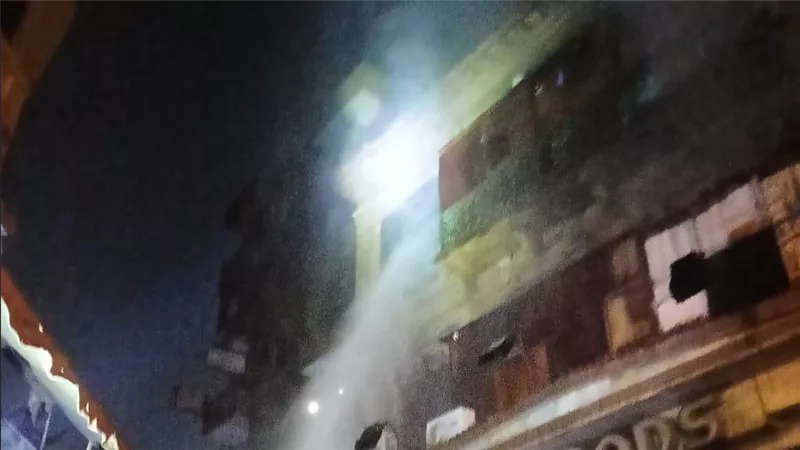 الأسقف سقطت من شدة النيران.. قرارات عاجلة بشأن حريق الموسكي
