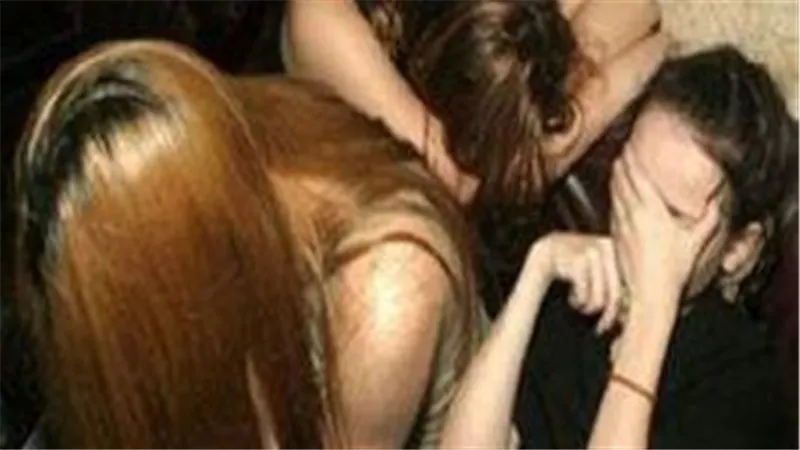 سهرة حمراء انتهت بفضيحة.. تفاصيل جديدة في اتهام 3 فتيات ليل بسرقة خليجي بالشيخ زايد