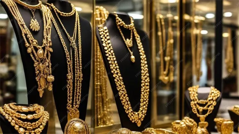 سعر الذهب اليوم الجمعة 2-8-2024 تحرك جديد