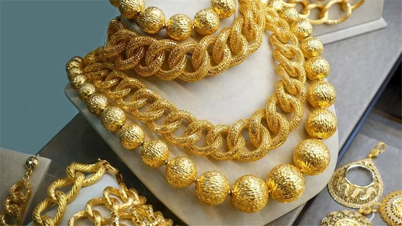 سعر الذهب اليوم الجمعة 19-7-2024 تحرك جديد