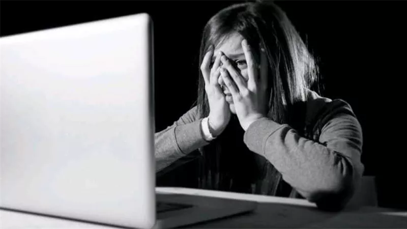 تفاصيل مثيرة في ضبط المتهم بابتزاز الفتيات والشباب على فيسبوك بالغربية