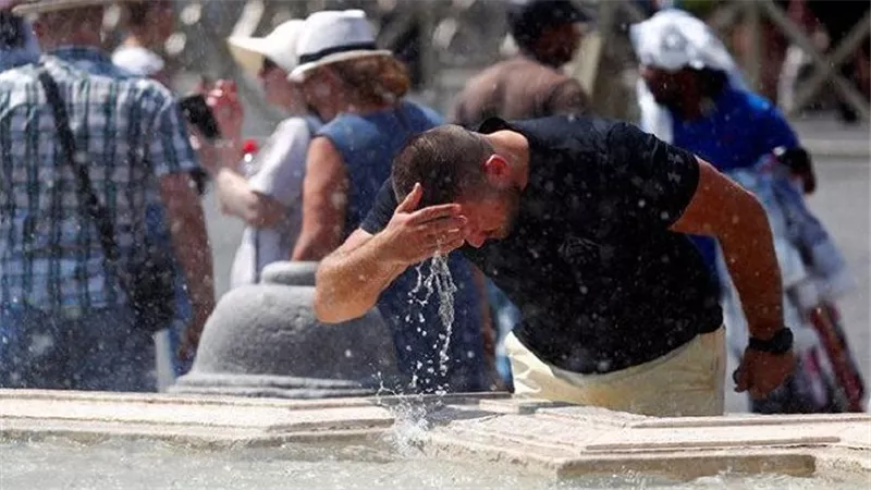 حرارة شديدة ورطوبة.. الأرصاد تحذر من حالة الطقس غدا الأحد 18-8-2024
