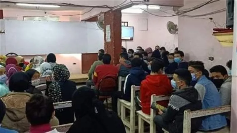 مش معلمين من أصله.. مفاجأة مدوية بشأن أباطرة الدروس الخصوصية | فيديو 