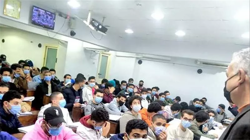 حقيقة إلغاء الفلسفة.. التعليم تحسم الجدل بشـأن موقف السناتر والدروس الخصوصية بعد النظام الجديد