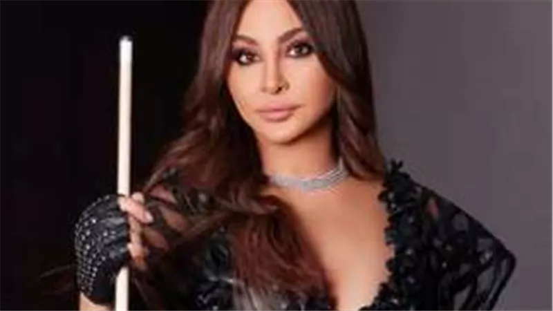 سعر صادم.. فستان إليسا في السويد يثير الجدل على السوشيال ميديا | شاهد