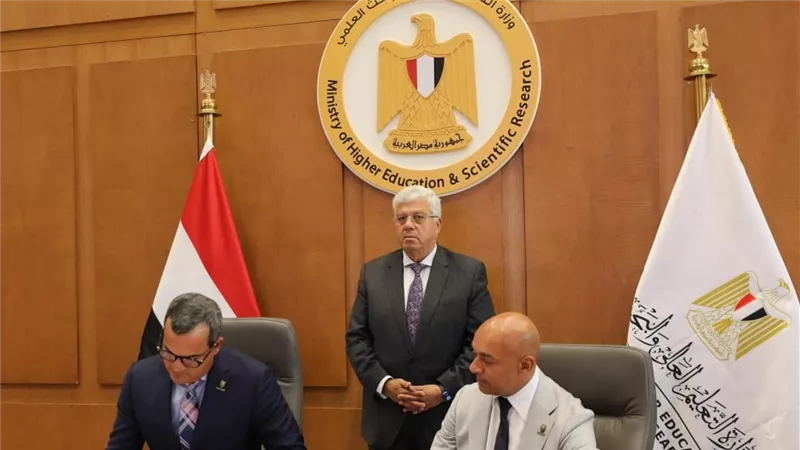 وزير التعليم العالي يشهد توقيع مذكرة تفاهم لإنشاء فرع جامعة روان الدولية بالعاصمة الإدارية الجديدة