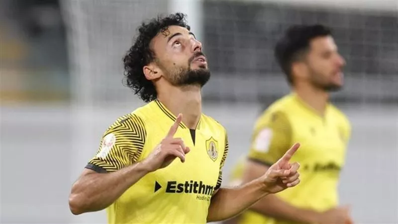 بعد هدفه العالمي في الشمال.. كيف تغنى المعلق بالأهلي وأحمد عبد القادر؟