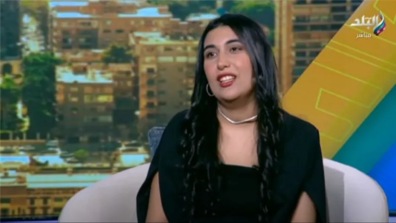 يوستينا يوسف تكشف كواليس دخولها مجال الكتابة بعد «روح كعب عالي» | فيديو