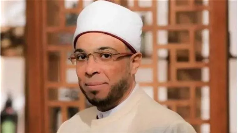 بعد تحريم تربية القطط.. حكاية فتاوى محمد أبو بكر المثيرة للجدل