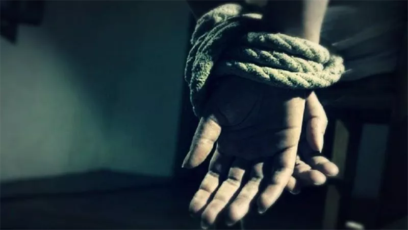تفاصيل مقتل عجوز على يد حفيدها بالخليفة