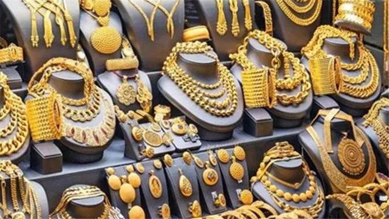 سعر الذهب اليوم الأحد 8-9-2024 مفاجأة جديدة