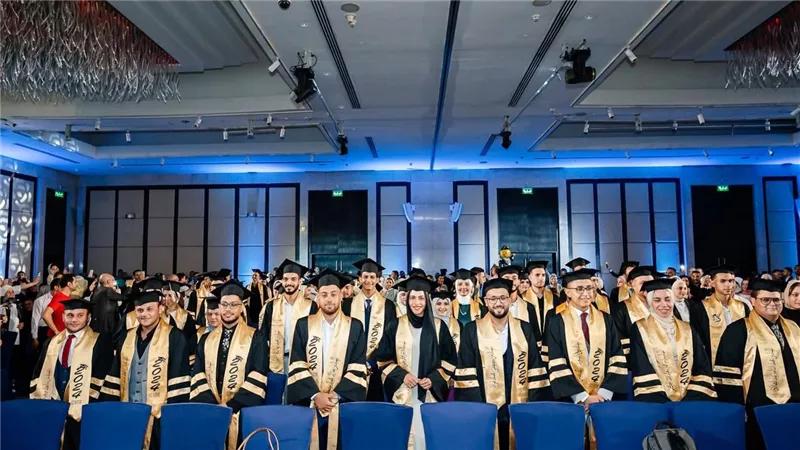 معاهد الوادي العليا بالعبور تحتفل بتخريج دفعة جديدة من طلابها وتستعد لاستقبال العام الدراسي الجديد