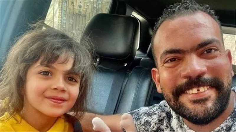 اللي باقي لي منها عايش عليه.. رسالة مؤثرة من خالد عليش بسبب ابنته | شاهد