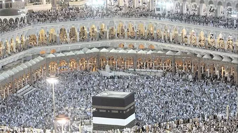 ضوابط جديدة لعمرة المولد النبوي | فيديو
