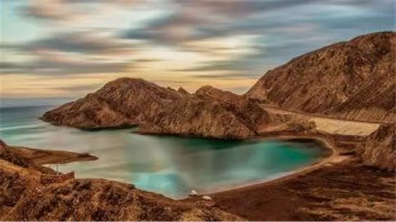 كيف يحدث ذلك؟.. حكاية مهندس هولندي يراهن على سيناء لإنقاذ البشرية