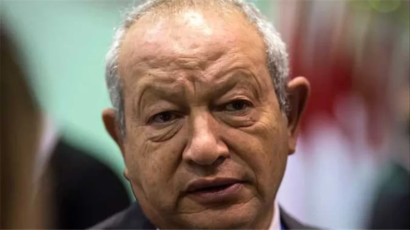 نجيب ساويرس يحذر من النصب باسمه في مشروع سكني جديد
