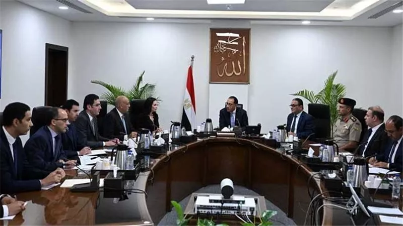 حزمة جديدة من الحماية الاجتماعية.. مدبولي يعقد اجتماعا بشأن تحديد المناطق الأكثر احتياجًا 