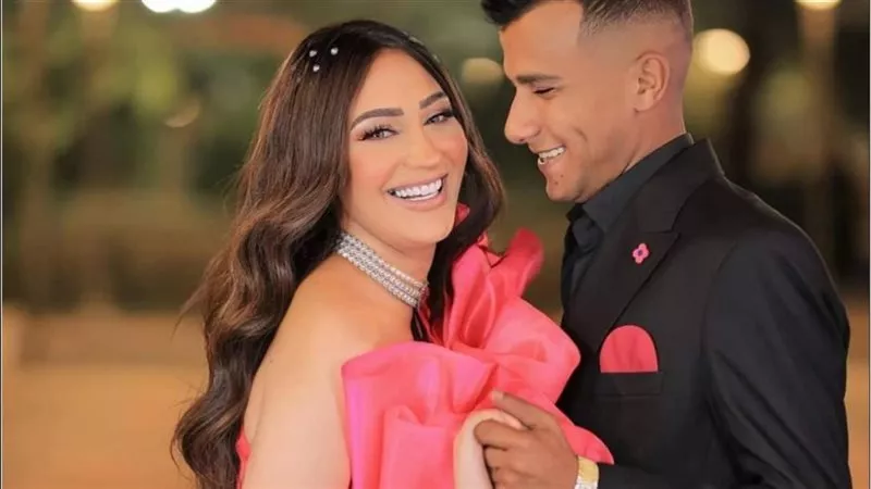 رغم حبسه.. هكذا احتفلت زوجة عصام صاصا بعيد ميلاده | شاهد