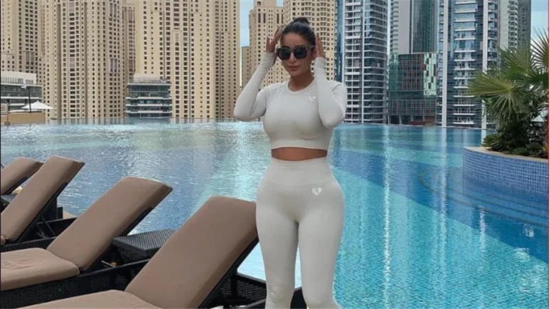 مجسم وجرئ.. جوري بكر تستعرض جمالها على انستجرام | شاهد