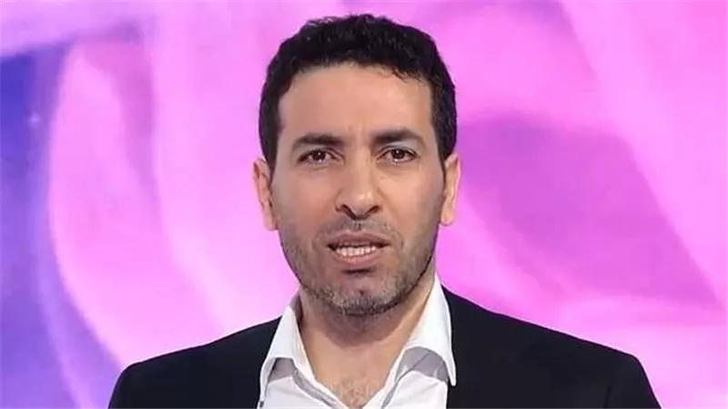 أصبح الرجال نادرين..تيفو محمد أبوتريكة يزين مباراة في تونس فما القصة؟ | شاهد