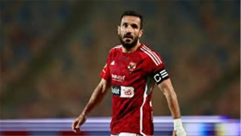 بعد تغيبه عن الاحتفال بالدوري.. مفاجأة جديدة في أزمة علي معلول مع الأهلي