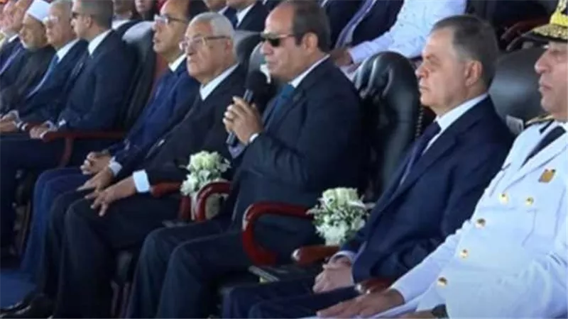 «هل ما يحدث يجعل الشعب المصري قلقًا؟».. السيسي يتحدث عن الأوضاع الإقليمية