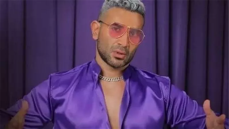 كنت غايب في حصة الفرنساوي.. أحمد سعد يتعرض لموقف محرج في حفله الغنائي بالمغرب | فيديو