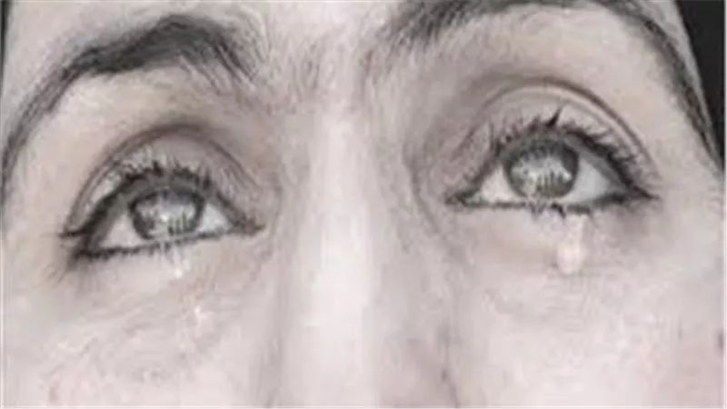 مسجل خطر في بيتي.. تفاصيل لحظات صعبة كادت تنتهي بقتل سيدة ببنها