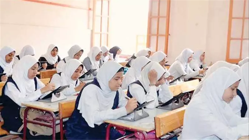 الموعد والضوابط والمواصفات.. كل ما تريد معرفته عن امتحانات شهر أكتوبر 2024 لصفوف النقل