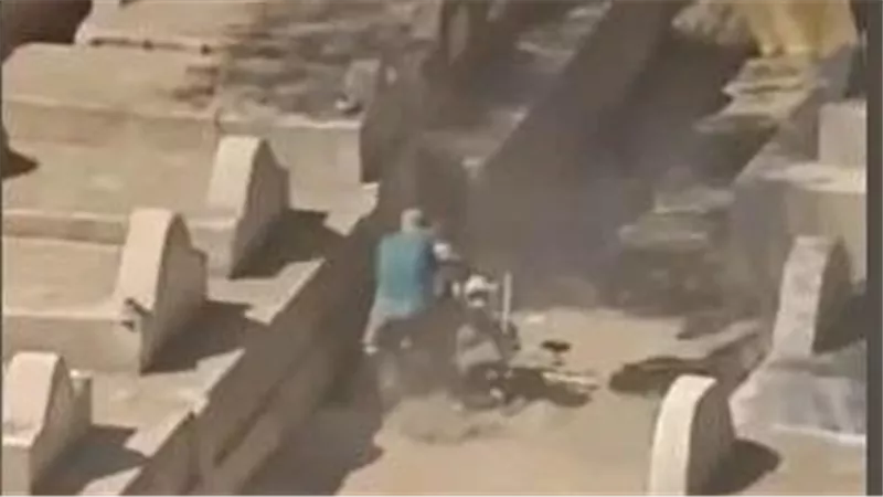 نبش قبور وإهانة حرمة الموتى.. ماذا جرى في مقابر الصدقة بالقليوبية؟
