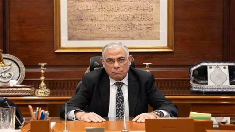 قرار عاجل من النائب العام في واقعة نشر ديوان شعري يتضمن ازدراءً للأديان