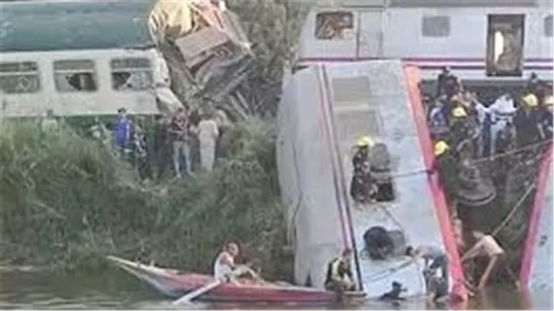 حادث تصادم قطاري المنيا.. الصحة تكشف تفاصيل الواقعة | فيديو