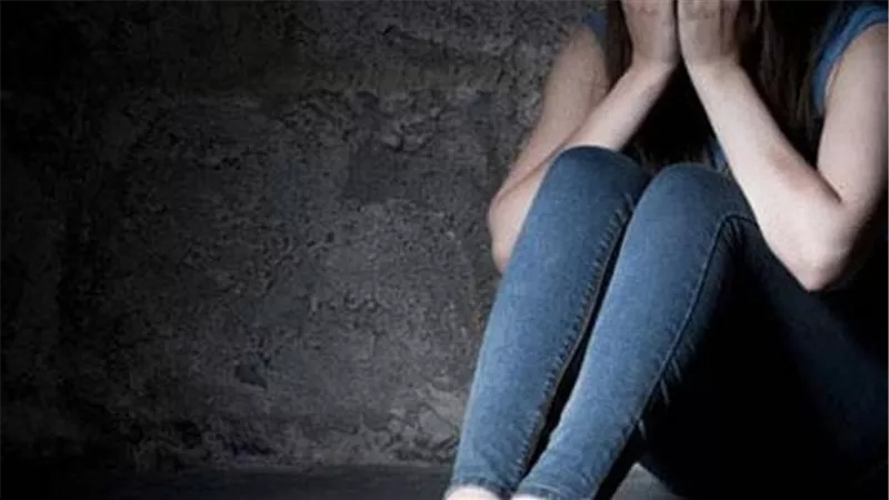 معظم ضحاياه تلميذات.. 42 حكمًا بالسجن مدى الحياة لمتهم بـ 90 جريمة اغتصاب في جنوب إفريقيا