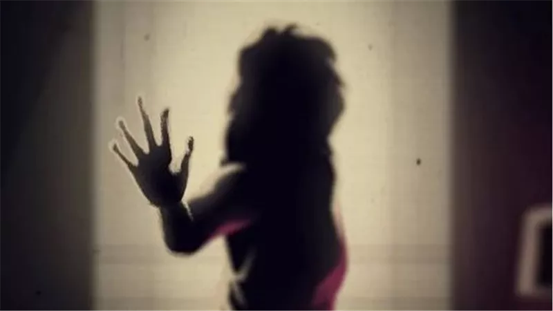 لديه ميول غير مألوفة وشخص غير طبيعي.. داليا تطلب الخلع من زوجها في محكمة الأسرة