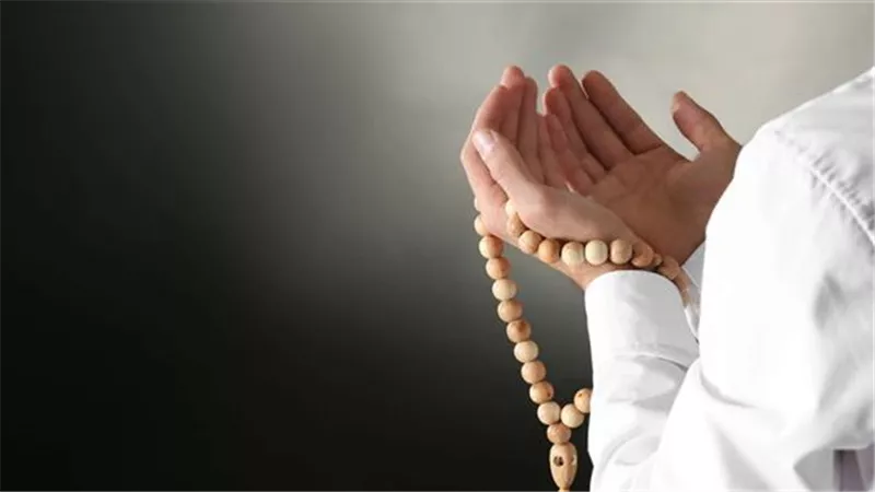 آية رددها النبي.. نصائح من دار الإفتاء لمن يشكو قلة الرزق ووقف الحال