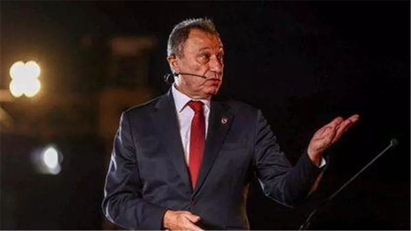  بشأن أزمة الزمالك.. فرمان عاجل من الخطيب لبعثة الأهلي في الإمارات