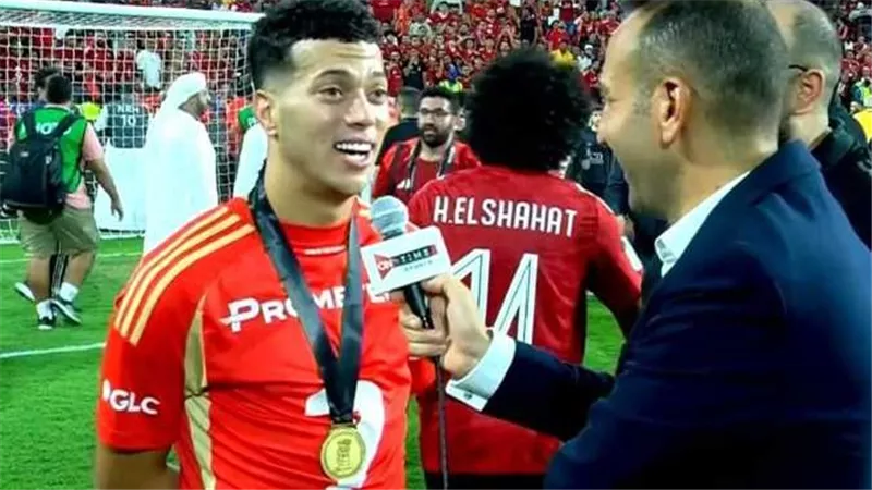 «الواحد منهم بـ 100».. إمام عاشور يوجه رسائل للاعبي الأهلي بعد التتويج بالسوبر