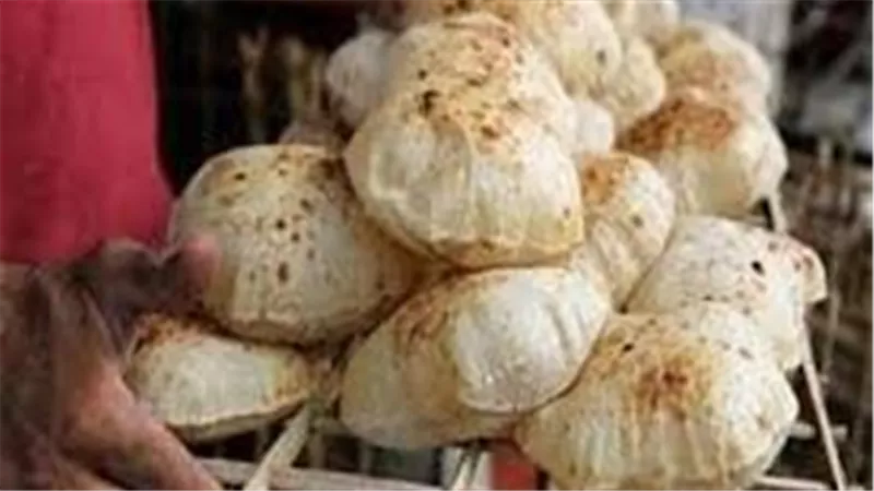 بنسبة 15%.. شعبة المخابز تعلن زيادة سعر رغيف الخبز السياحي خلال أيام | فيديو