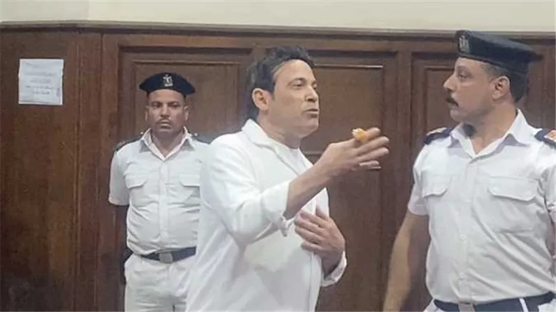  ماذا حدث في مطار القاهرة؟.. فيديو يكشف مفاجأة في قضية سعد الصغير