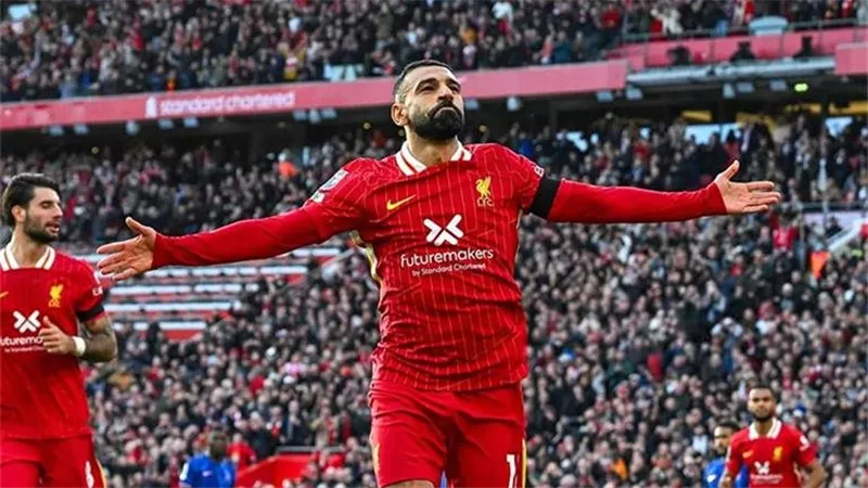 سنتين براتب فلكي.. تقرير يكشف عن اقتراب محمد صلاح من الدوري السعودي